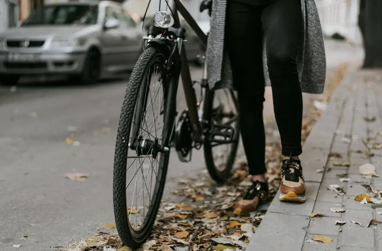 Infrastruktura rowerowa w Polsce: Więcej niż tylko farba na asfalcie