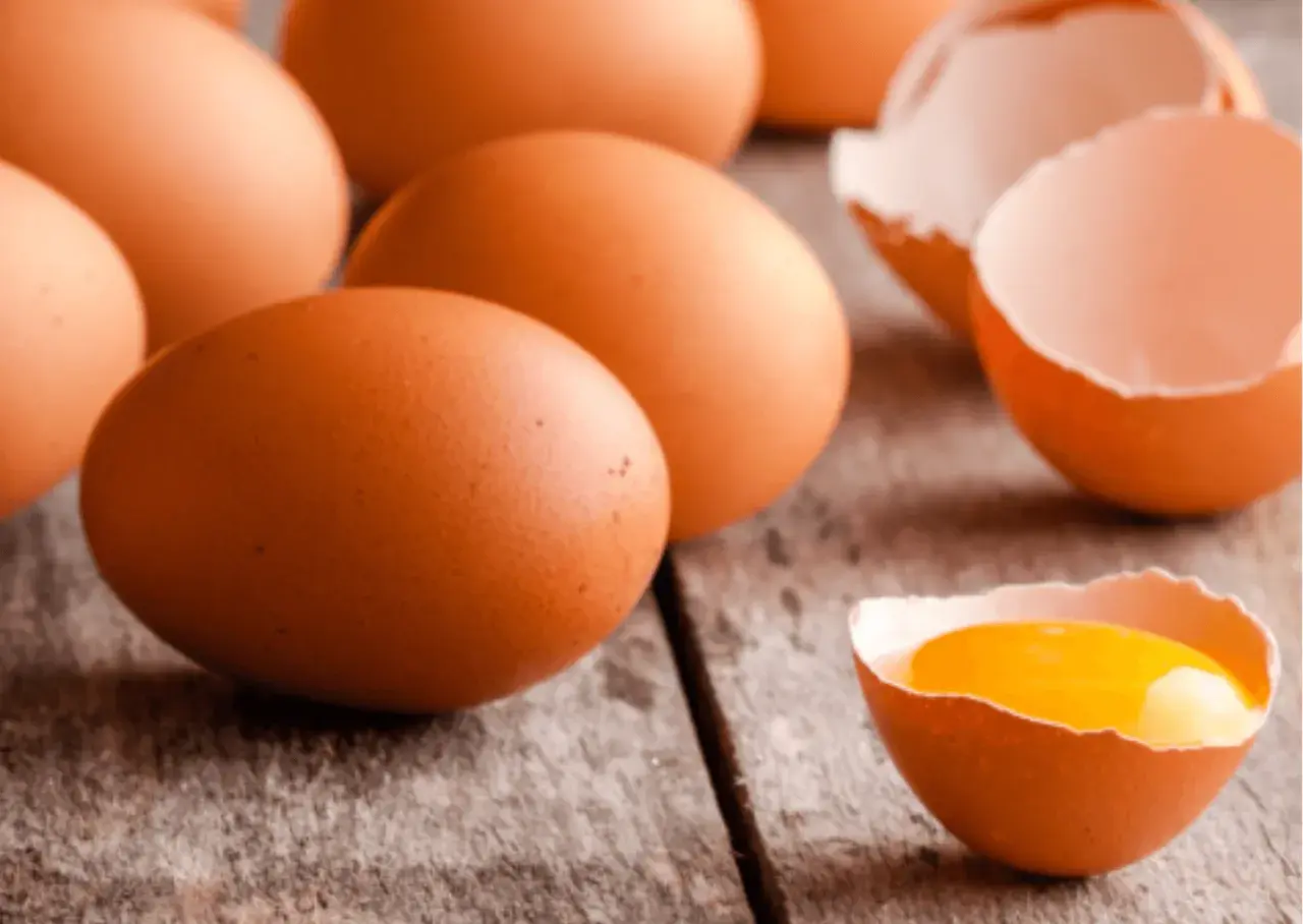 Czy jajka tuczą? Odkryj, jak wspierają Twoją dietę!