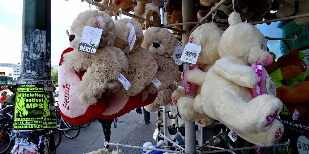 Co warto kupić w Berlinie? 10 unikalnych pamiątek, które zachwycą