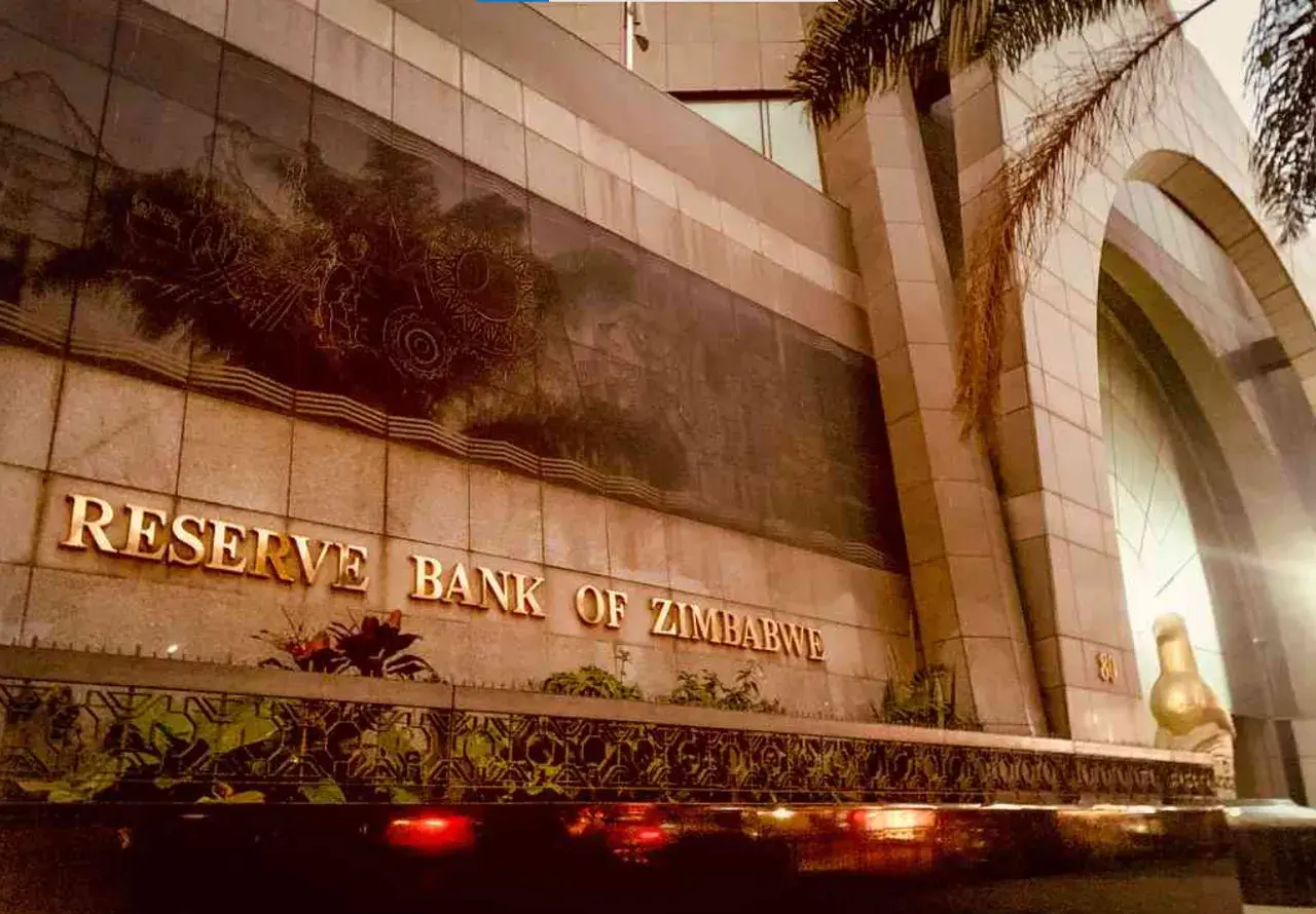 Zimbabwe zwiększyło rezerwy złota o niemal tonę bez zakupu. Efekt podatku w naturze.