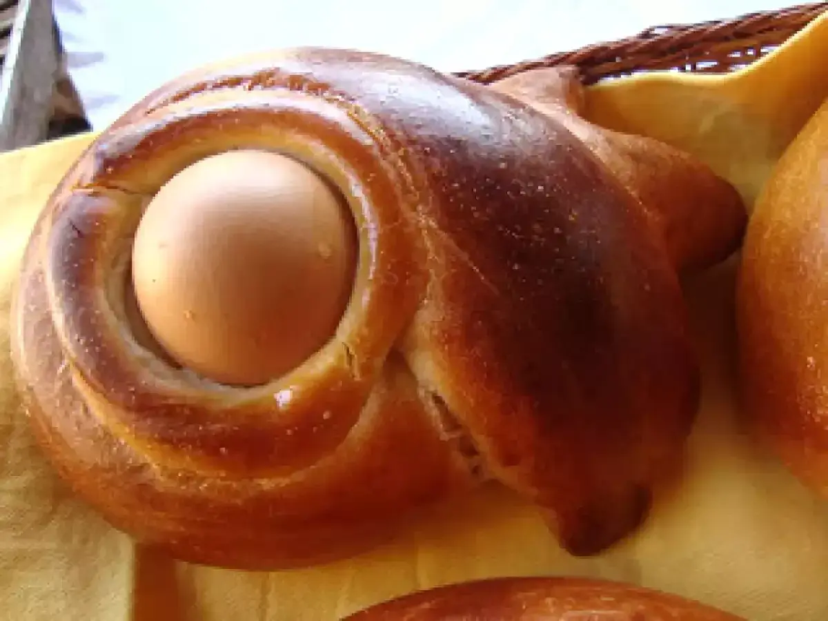 Sgute calabresi morbide con uovo, un dolce tradizionale che profuma di casa e di festa.