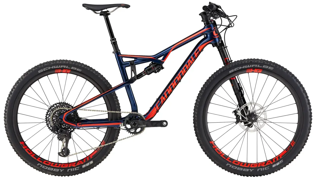 2017 Cannondale Habit mountain bike in navy blue with red accents. Ready for any trail adventure.