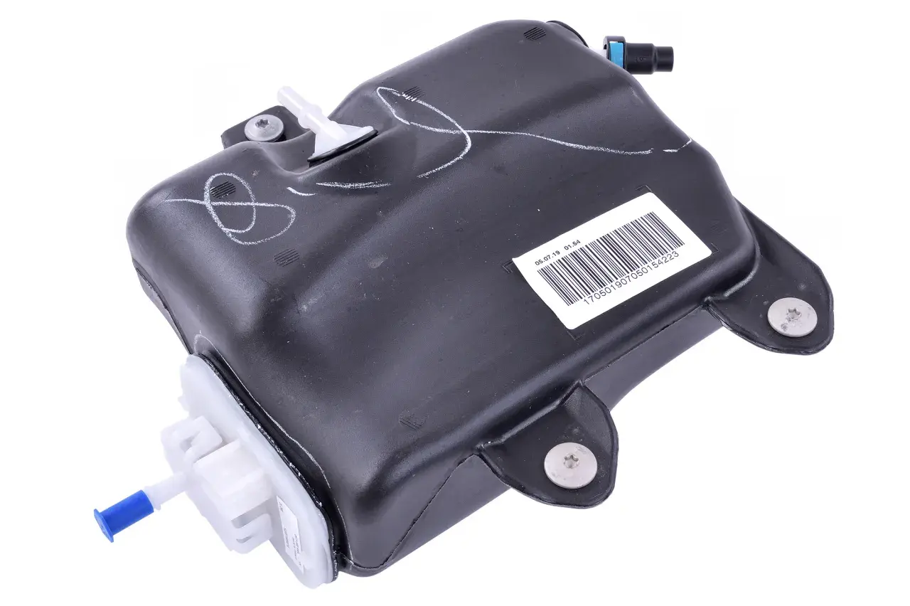 Gdzie jest zbiornik płynu DPF w Volvo V50? Ważne informacje i porady