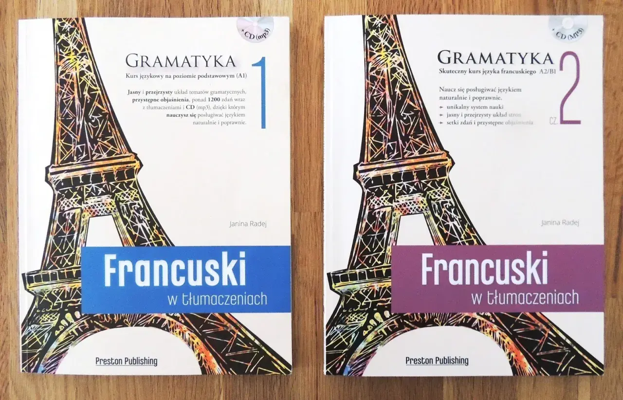 Dwie okładki książek z Wieżą Eiffla i napisem "Francuski w tłumaczeniach".