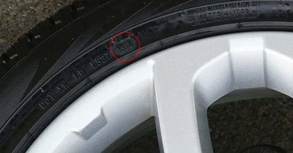 Ile lat może mieć opona? Sprawdź, kiedy należy ją wymienić