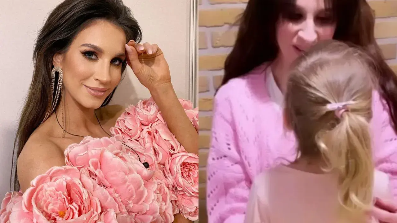 Sylwia Grzeszczak w sukni z różowych kwiatów i jej córka Bogna.