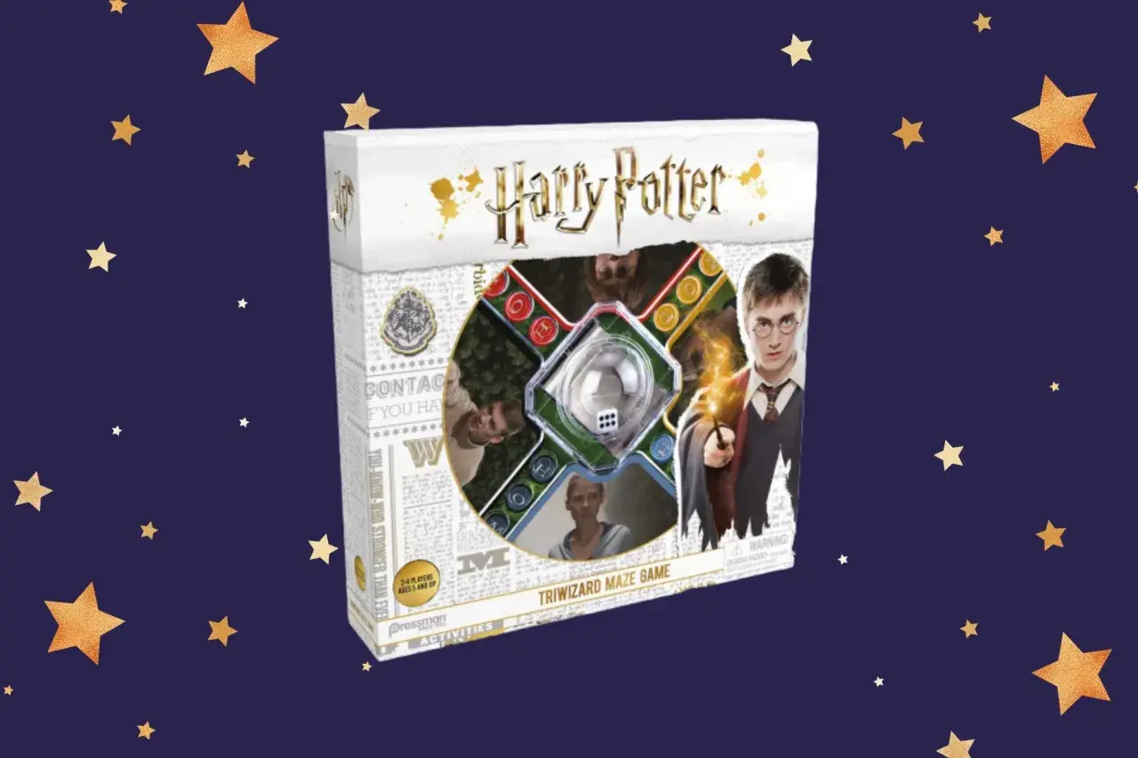 Pudełko z grami Harry Potter: Labirynt Trójmagiczny. Harry Potter z różdżką i innymi postaciami z filmu.