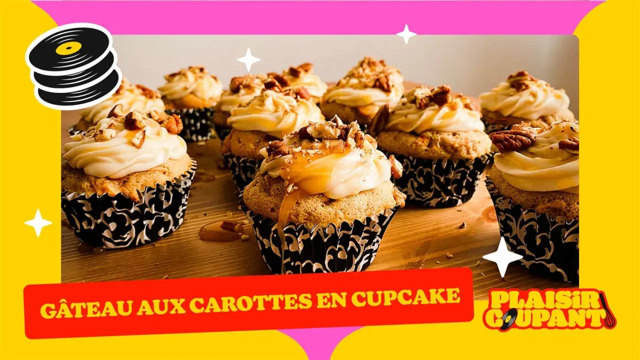 Douceurs de cupcake carotte, nappées de glaçage crémeux et de noix caramélisées. Un vrai plaisir gourmand !