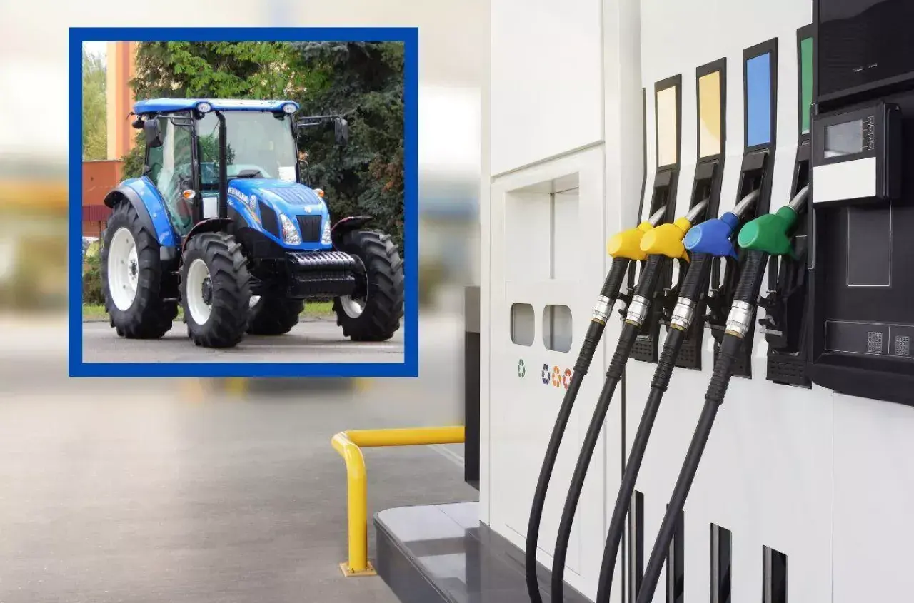 Niebieski traktor czeka na tankowanie. Czy akcyza na paliwo wpłynie na jego pracę?