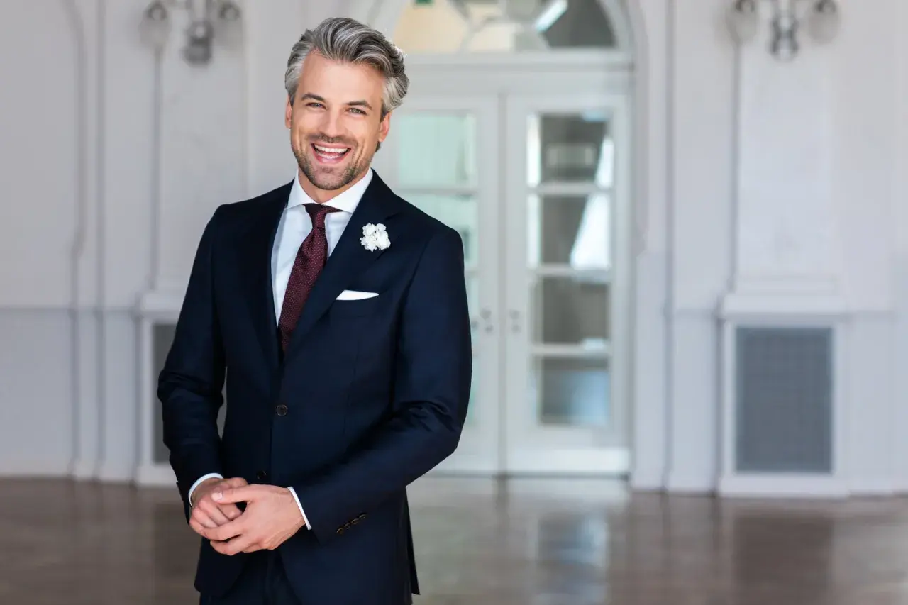 Jaka koszula na wesele? Wybierz idealną i uniknij faux pas!