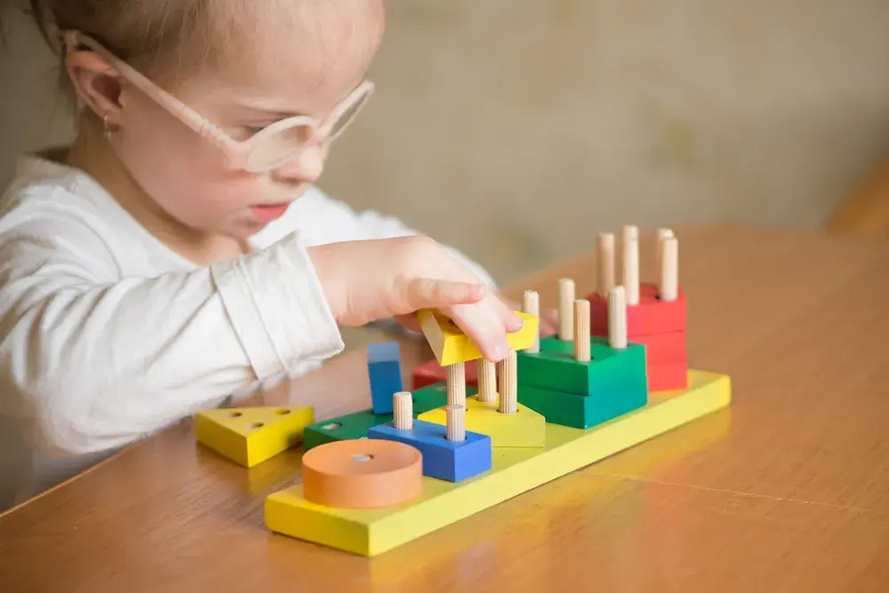 Czy zaburzenia integracji sensorycznej to autyzm? Różnice, objawy i terapia