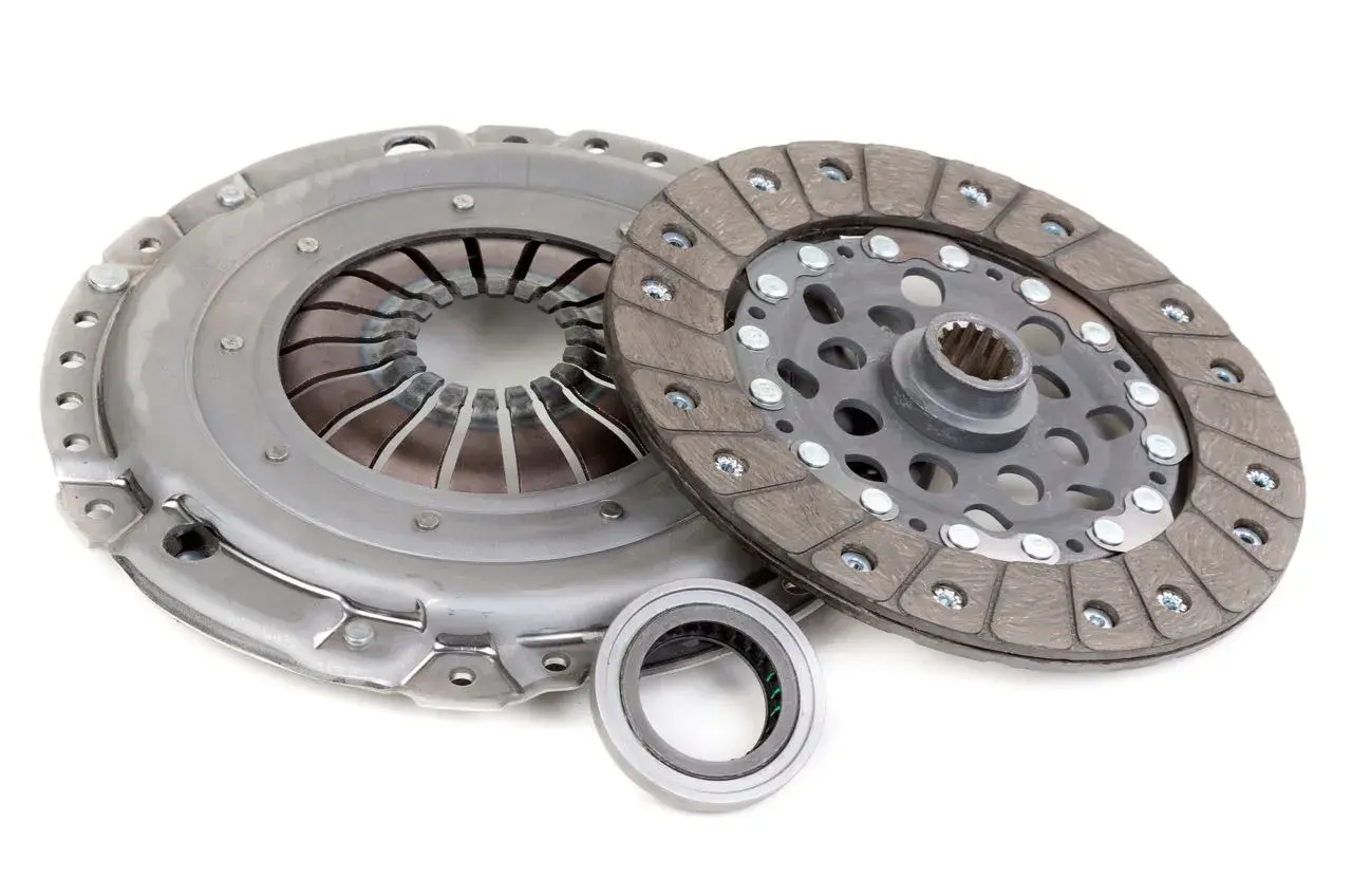 Kit de embrague para coche: plato de presión, disco de embrague y cojinete. Así funciona cual es el embrague.