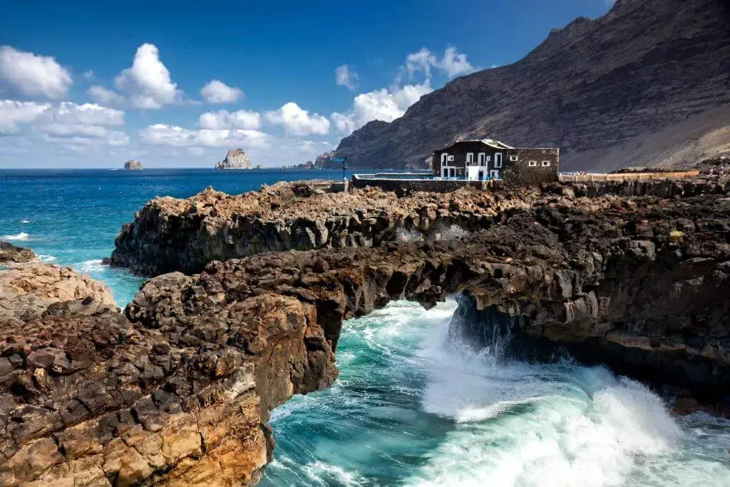 Los mejores hoteles en la isla del hierro que no te puedes perder