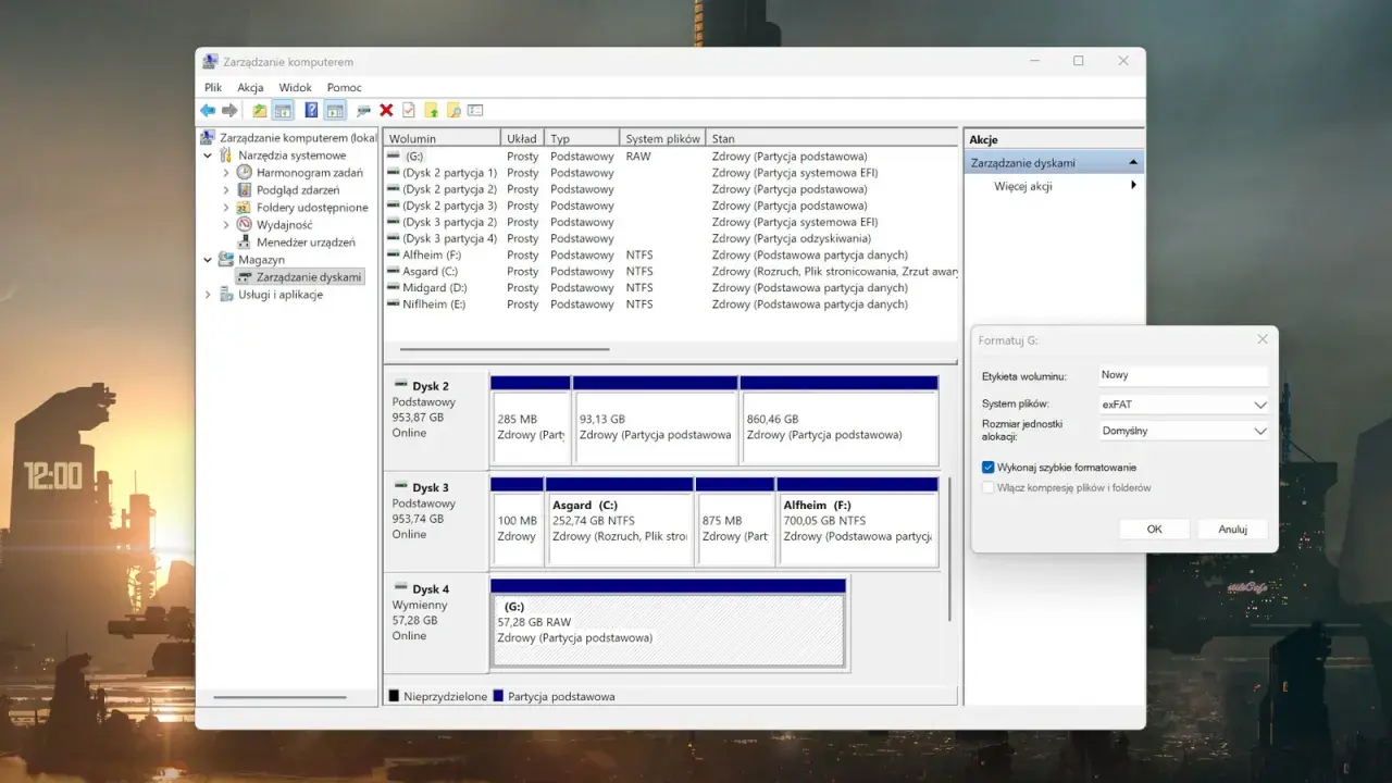 Zrzut ekranu z okna "Zarządzanie dyskami" w systemie Windows, pokazujący proces formatowania dysku G: na system plików exFAT.
