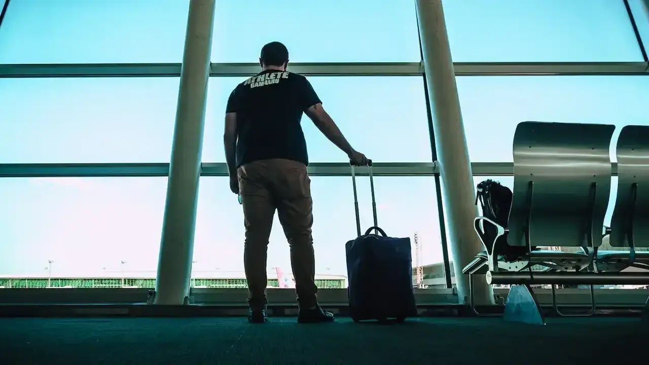 Wizz Air bagaż rejestrowany - co można zabrać, aby uniknąć problemów