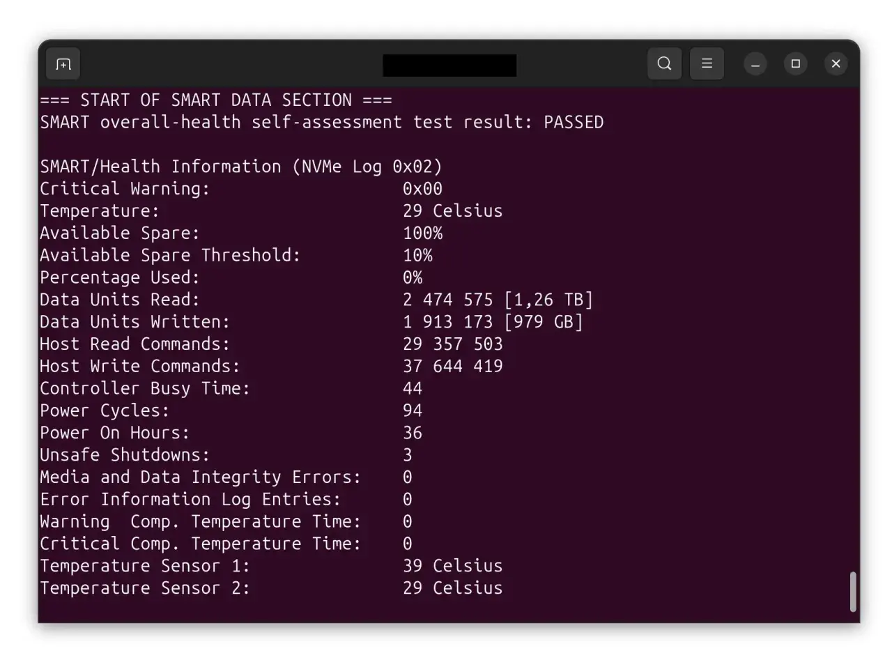 Wynik testu SMART dysku: PASSED. Ten program do sprawdzania dysków pokazuje temperaturę 29°C, 1,26 TB odczytu i 979 GB zapisu.