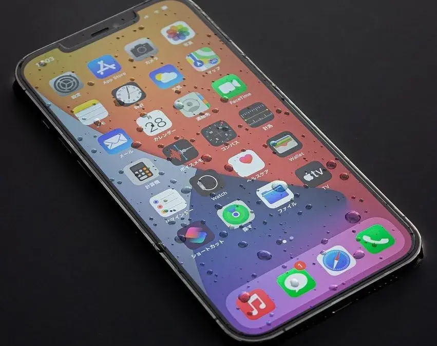 iPhone 12: Ile megapikseli ma aparat? Sprawdź, co naprawdę się liczy