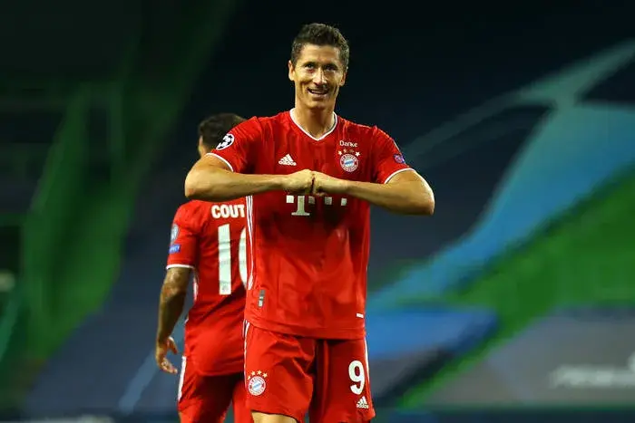 Ile zarabia Robert Lewandowski dziennie? Zaskakujące fakty o jego dochodach