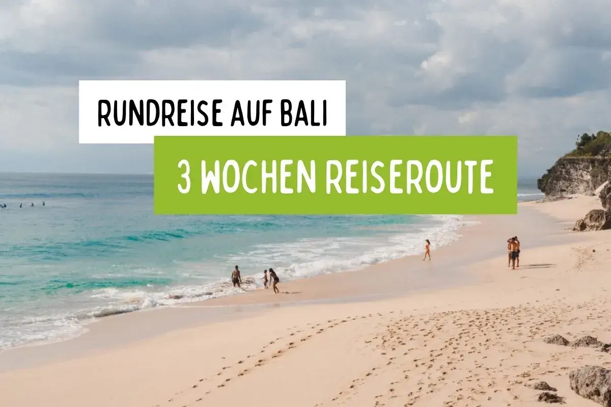 Traumhafte Strände und eine 3-Wochen-Reiseroute für Indonesien. Menschen genießen das Meer und den Sand.