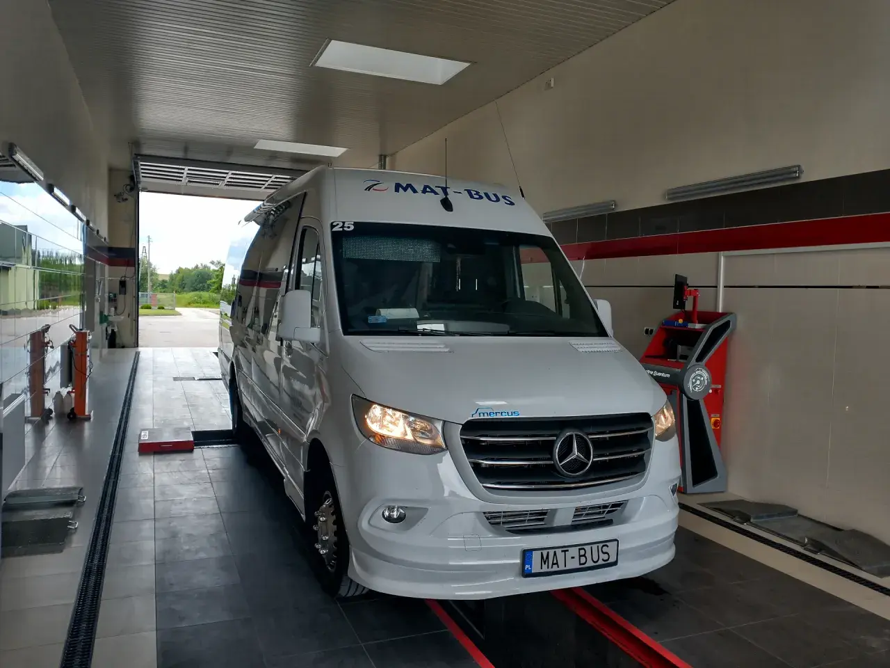 Mat-Bus Kraków-Pińczów: Skąd odjeżdża? Dokładny poradnik MDA