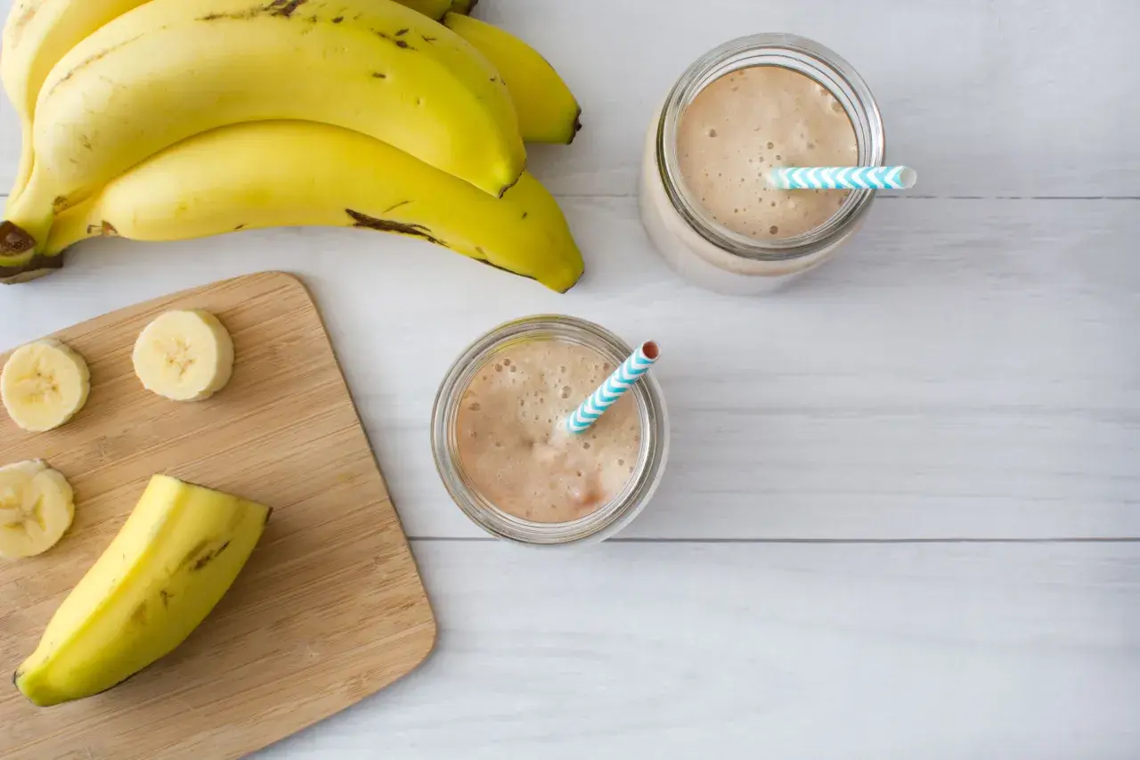 Idealny koktajl bananowy? Przepisy, triki i wartości odżywcze