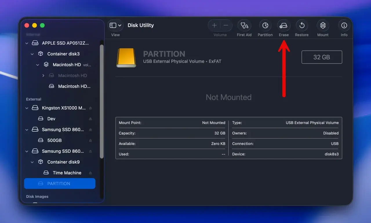 Disk Utility zeigt, dass die externe Festplatte nicht erkannt wird. Die Option "Löschen" ist hervorgehoben.