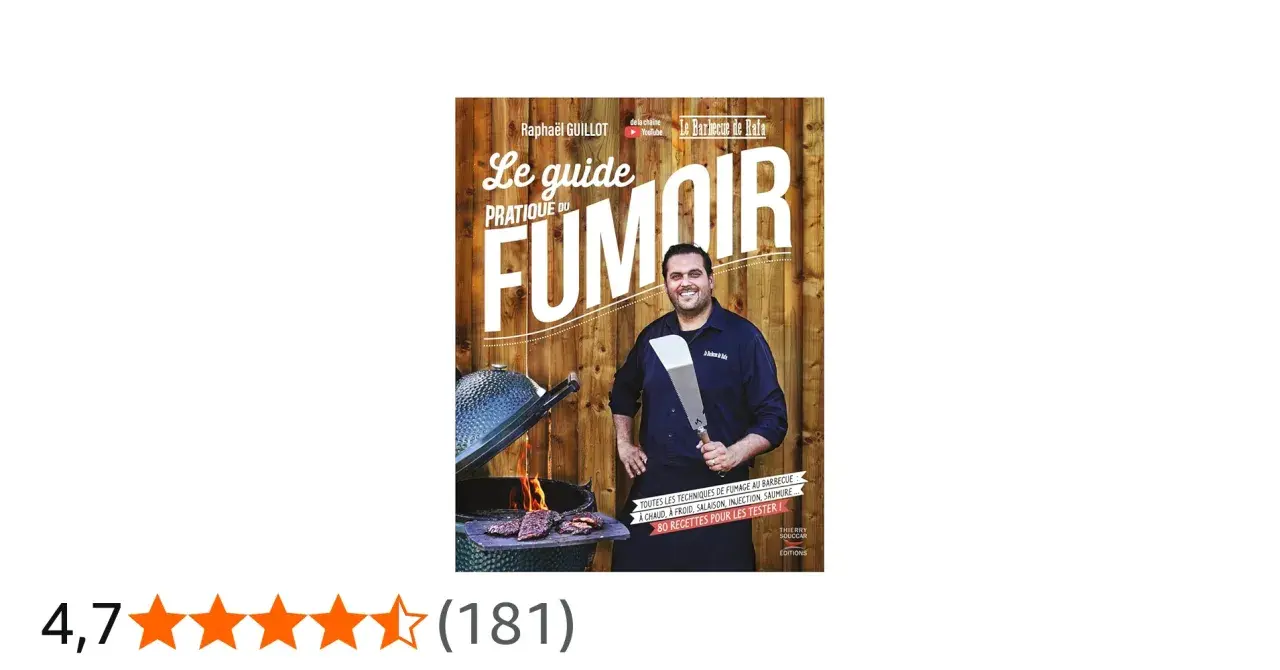 Couverture du livre "Le guide pratique du fumoir" avec un homme souriant tenant un couteau, près d'un barbecue fumant.