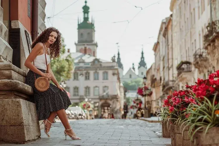 Jak chodzić w szpilkach 12 cm bez bólu i z pewnością siebie