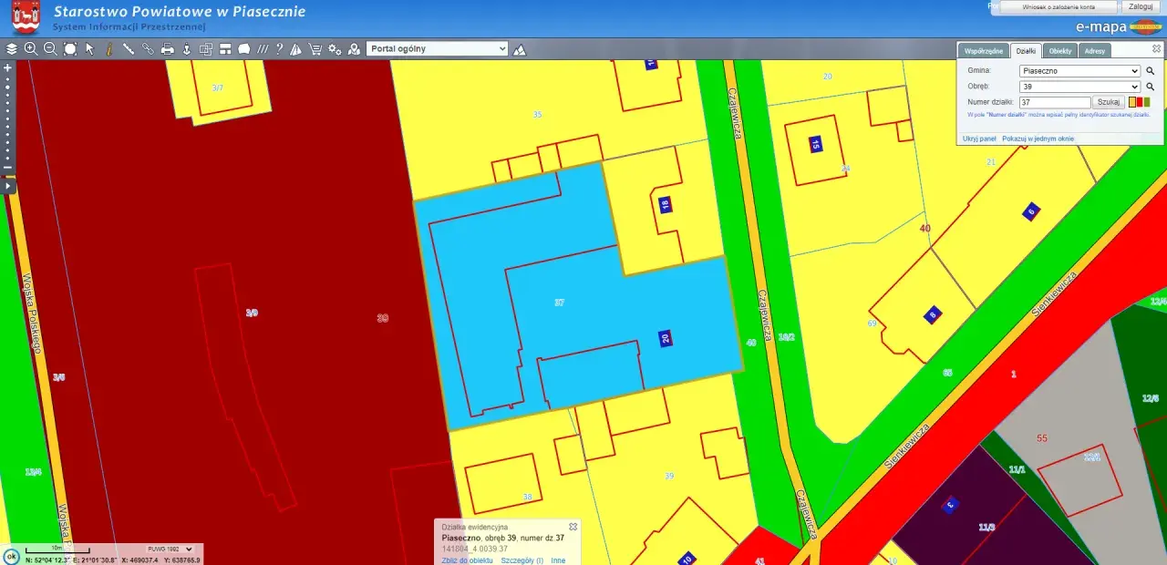 System e-mapa pozwala sprawdzić, kto jest właścicielem działki, wpisując jej numer.