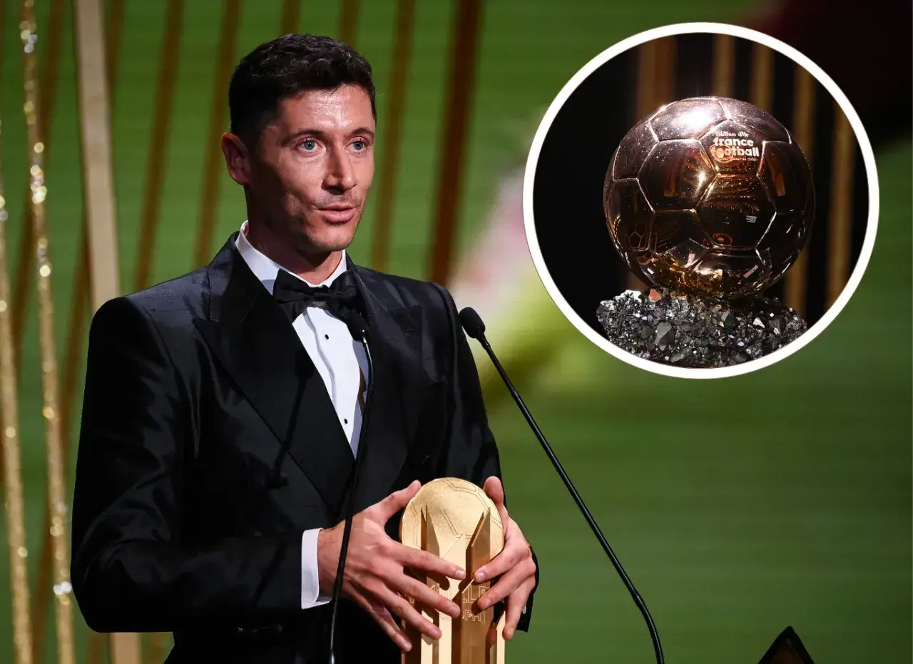 Robert Lewandowski w garniturze trzyma trofeum, obok widok na Złotą Piłkę.