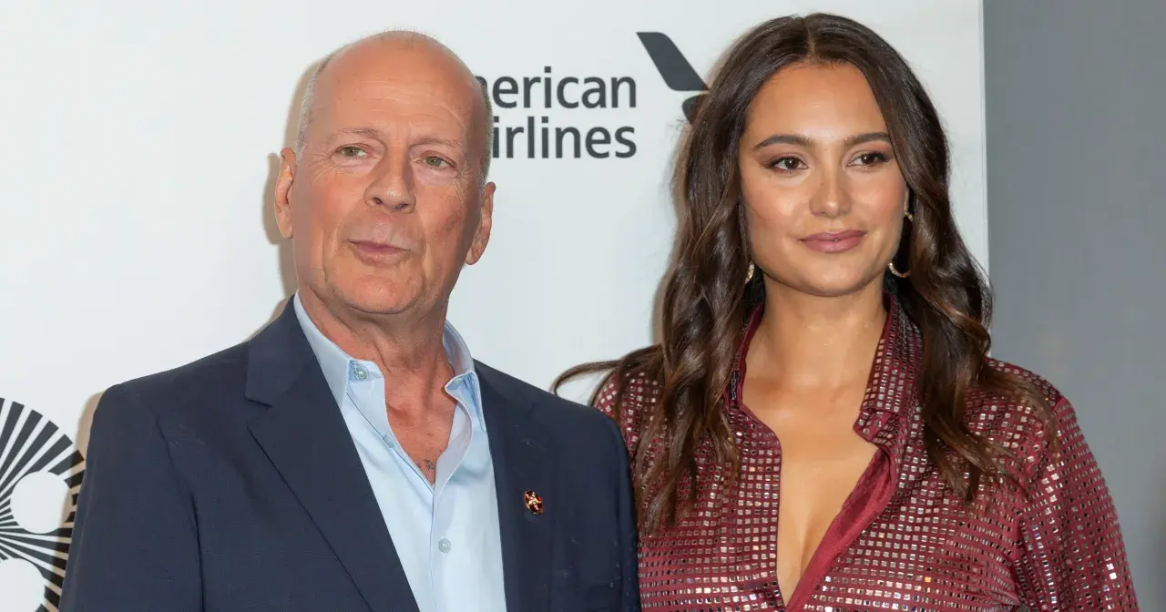 Bruce Willis z żoną. Aktor, u którego zdiagnozowano chorobę, wygląda na spokojnego.