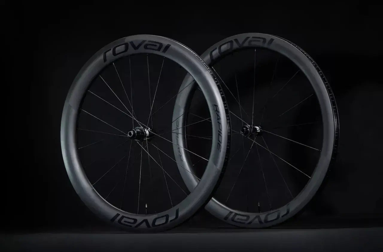 Two Roval CL II carbon wheels, ready to conquer any road.