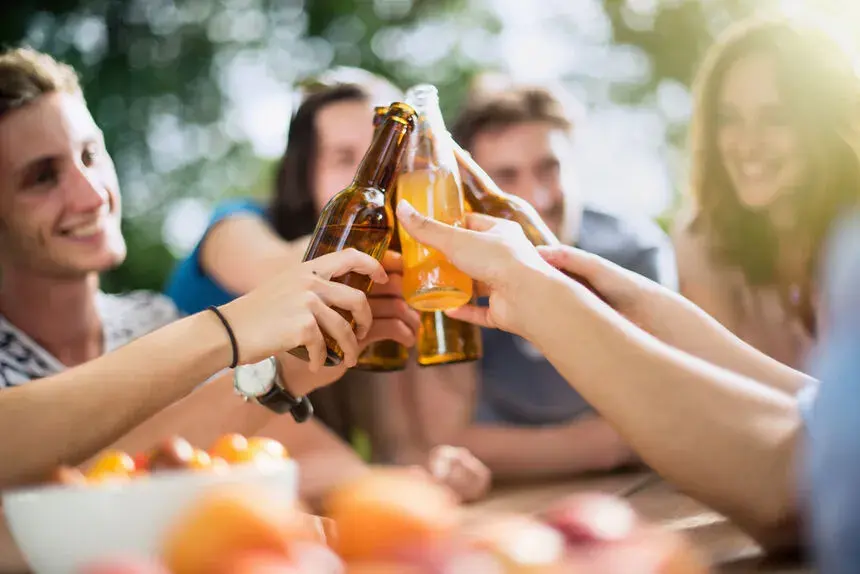 Ile alkoholu ma piwo bezalkoholowe? Zaskakujące fakty o jego zawartości