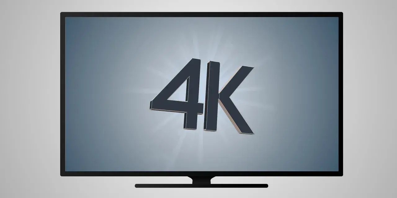 Telewizor z napisem 4K, oferujący obraz w rozdzielczości 2160p.