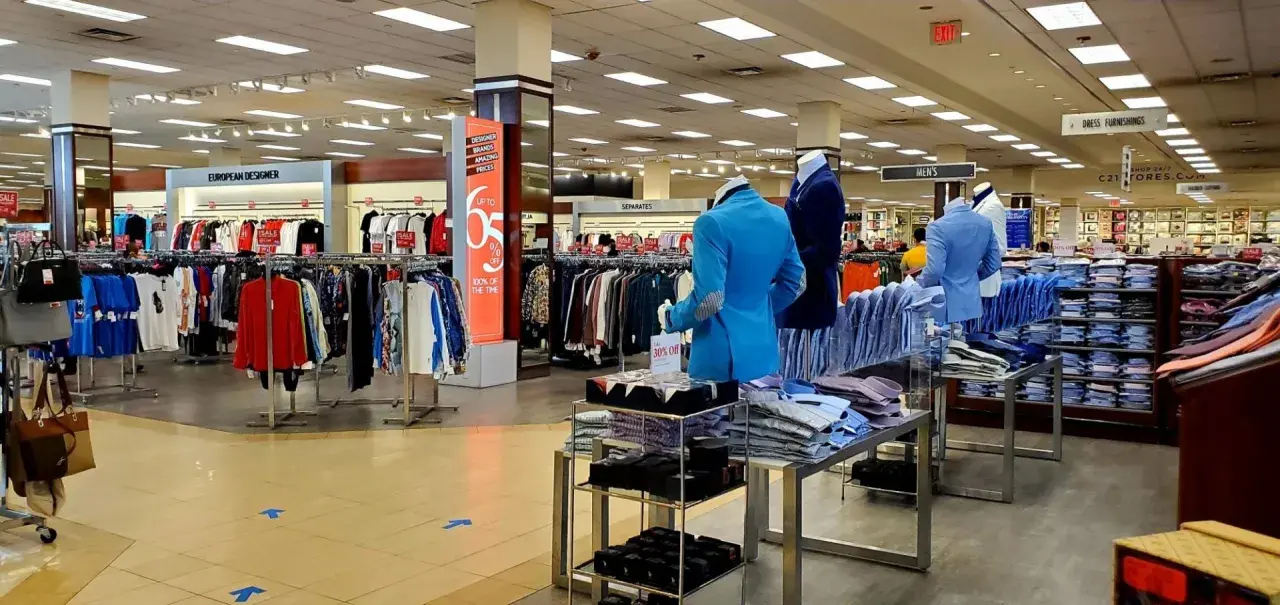 Zakupy w USA: co się opłaca? Cło, VAT, outlety poradnik Ksawerego