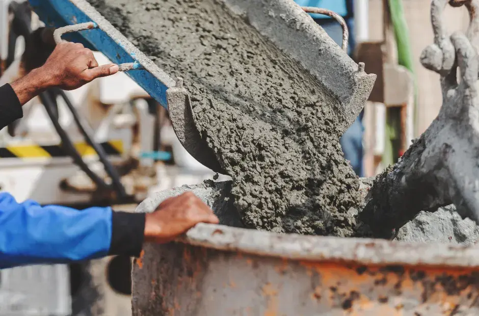 Jaki beton na strop B20 czy B25? Wybierz mądrze dla bezpieczeństwa
