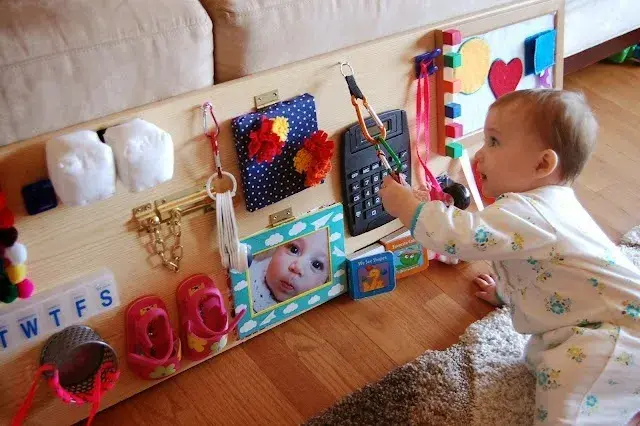 Jak stworzyć tablicę sensoryczną DIY dla dzieci - proste i bezpieczne rozwiązania