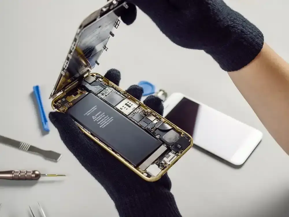 Wymiana baterii iPhone 11: Odzyskaj pełną moc! Koszty i opcje