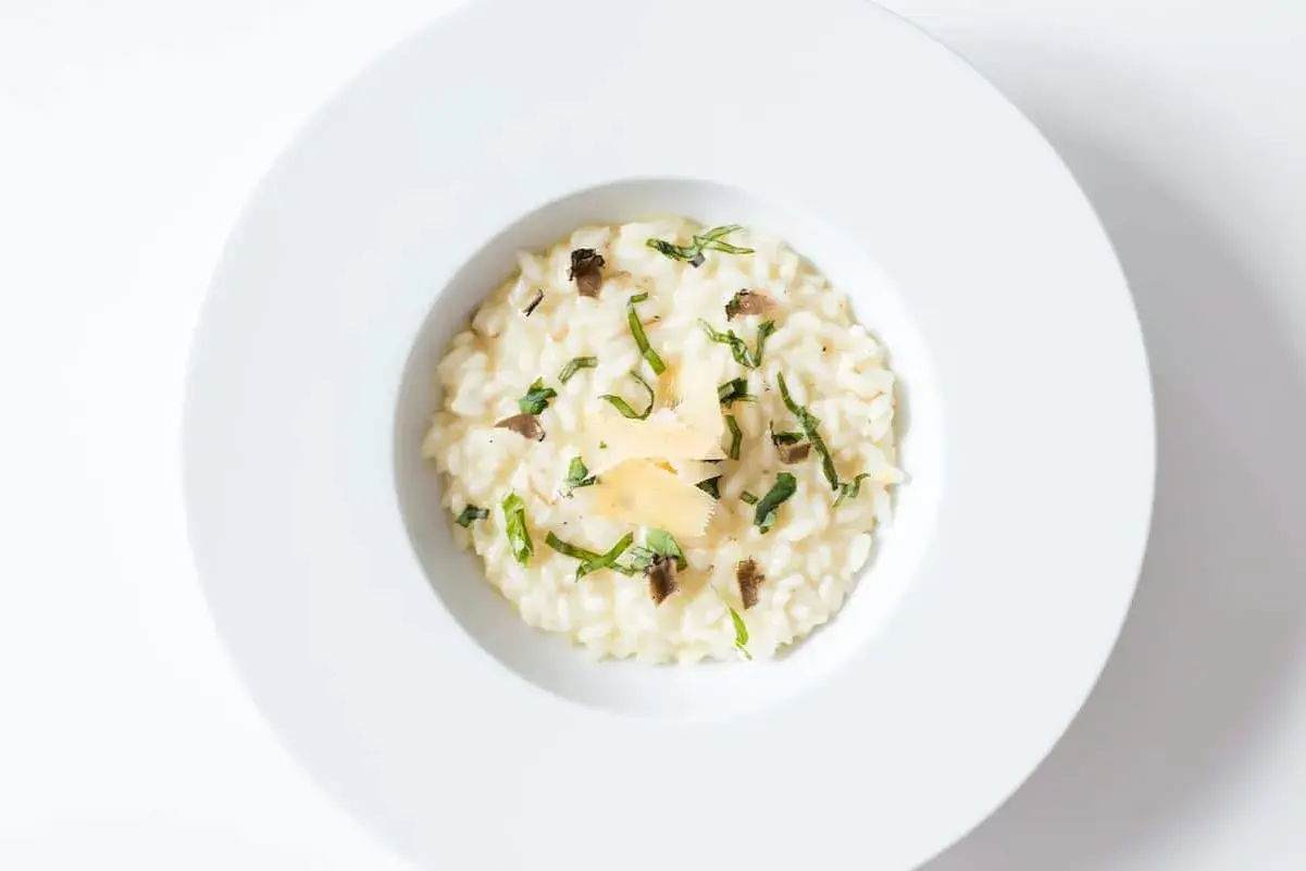 Un crémeux risotto aux truffes et copeaux de parmesan, une recette facile à réaliser avec le Cookeo.