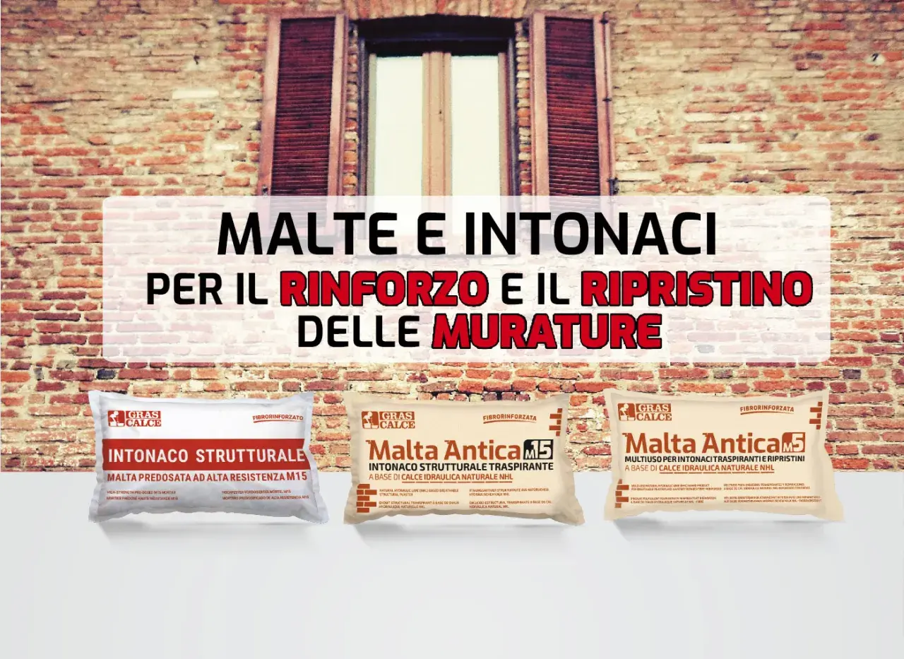 Tre sacchi di malta per il restauro di murature. La composizione di questi prodotti è ideale per rinforzare e ripristinare edifici storici.