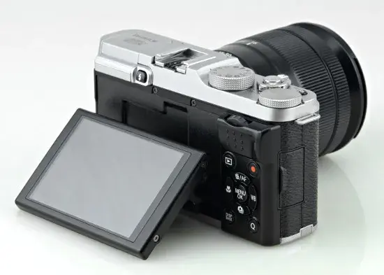 Recenzja Fuji X-M1: Czy warto kupić ten aparat? Opinie i testy