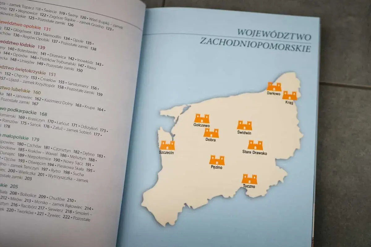 Mapa województwa zachodniopomorskiego z zaznaczonymi zamkami. Odkryj ciekawe zamki w Polsce!