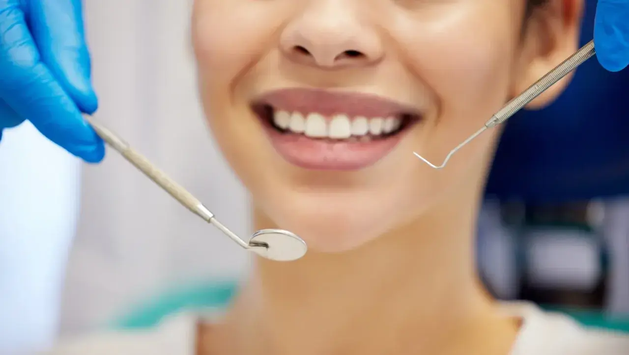 Jak często chodzić do dentysty, aby uniknąć poważnych problemów?