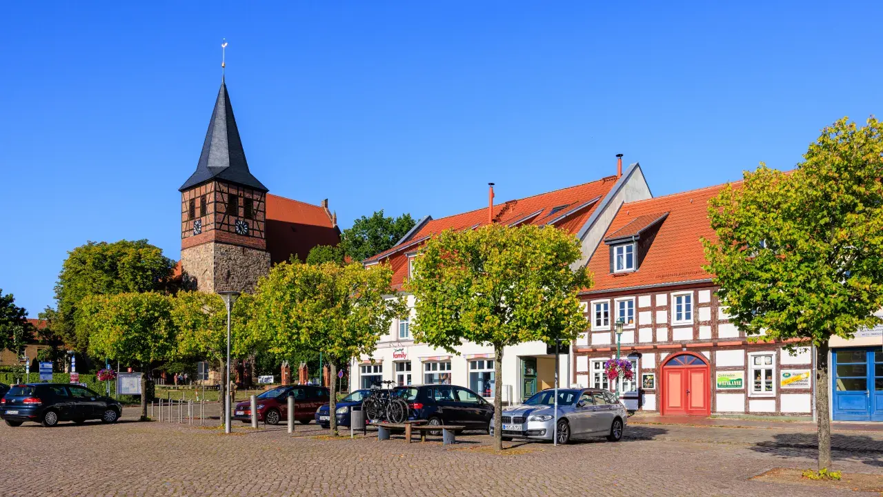 Gdzie leży Strasburg? Odkryj jego wyjątkową lokalizację w Europie