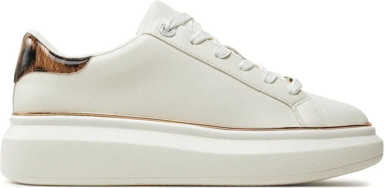 Białe sneakersy Aldo z futrzanym akcentem i złotą lamówką. Stylowe, wygodne i modne.