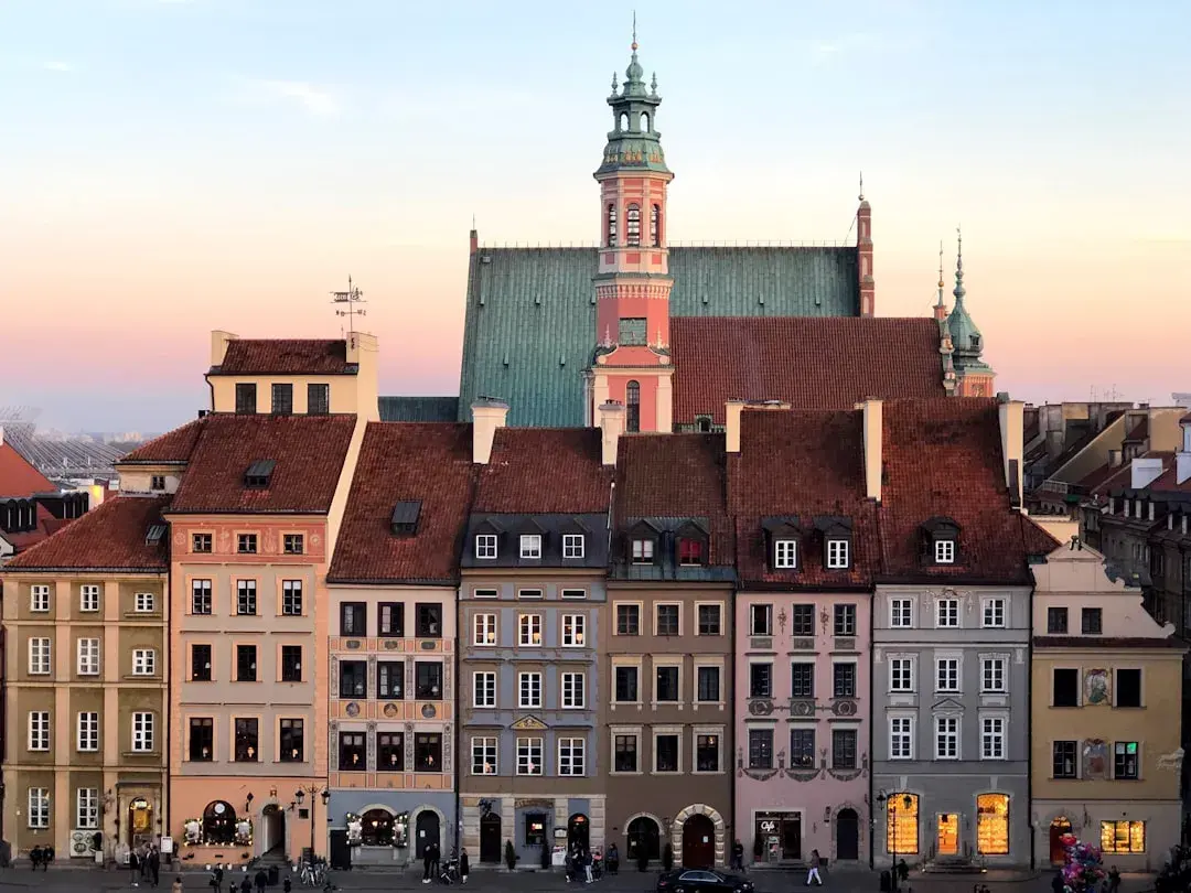 Jak znaleźć tanie noclegi w Polsce i zaoszczędzić na podróży
