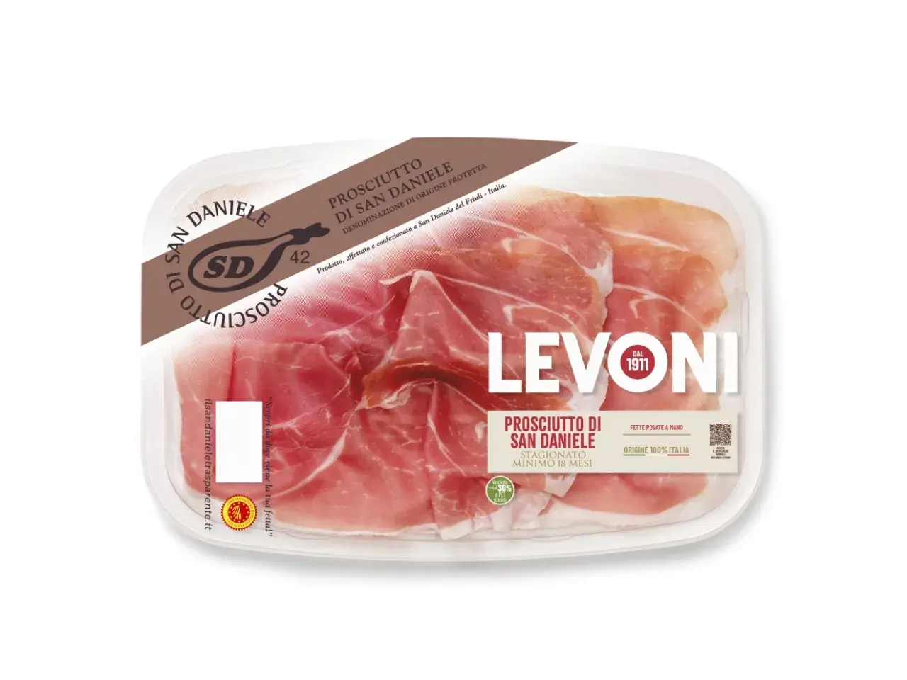 Plastikowe opakowanie z plastrami Prosciutto di San Daniele. Delikatne, różowe mięso z widocznym tłuszczem, idealne na włoską przekąskę.