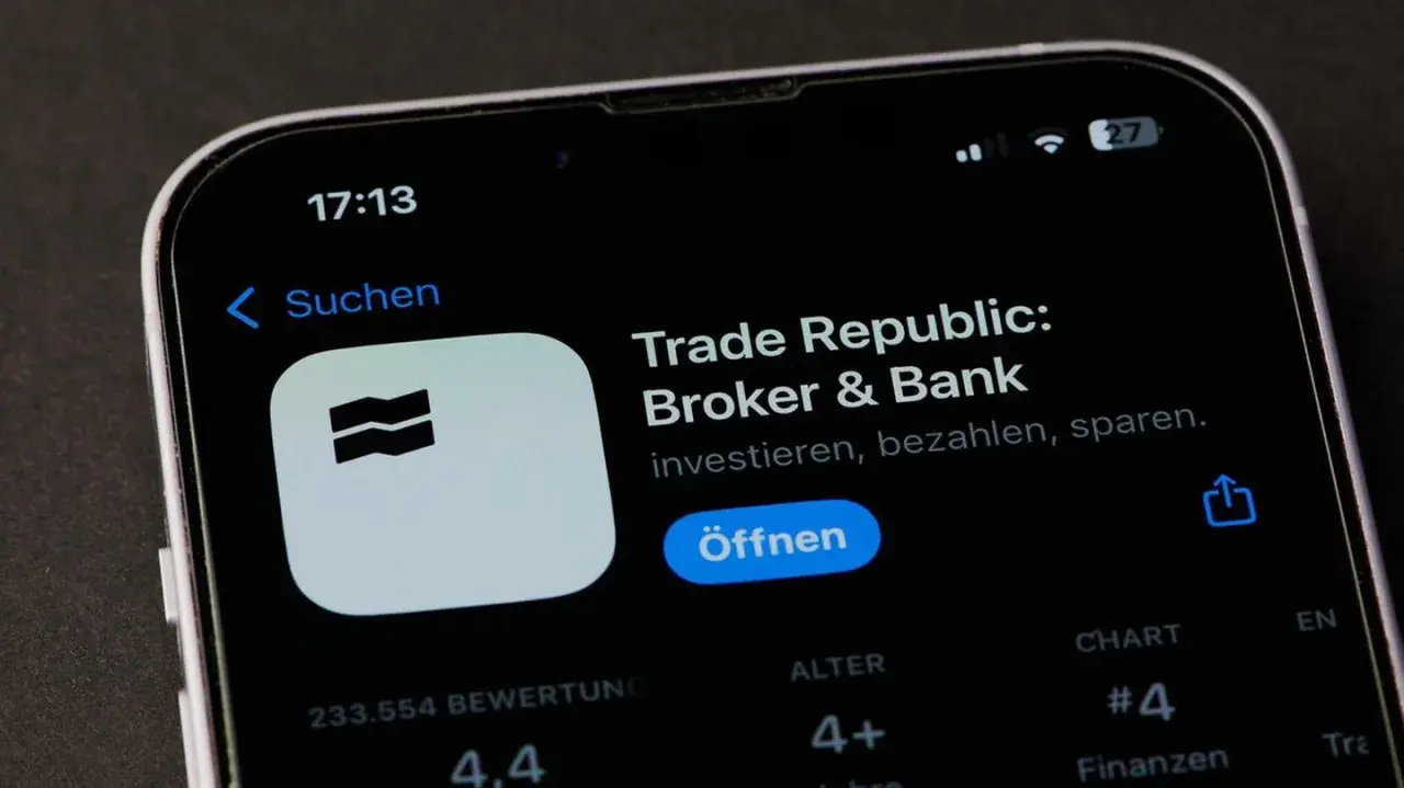 App-Seite von Trade Republic: Broker & Bank. Hier siehst du den "Öffnen"-Button, ideal für deinen Kontoauszug.