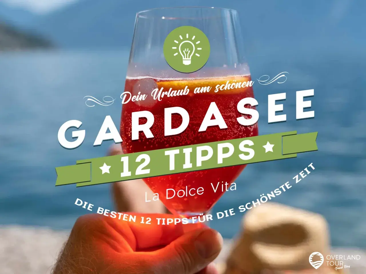 Erfrischender Drink am Gardasee, der zu den besten Gardasee Unternehmungen inspiriert. 12 Tipps für "La Dolce Vita".