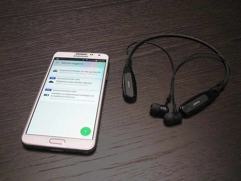 Jak zresetować słuchawkę bluetooth i rozwiązać problemy z łącznością